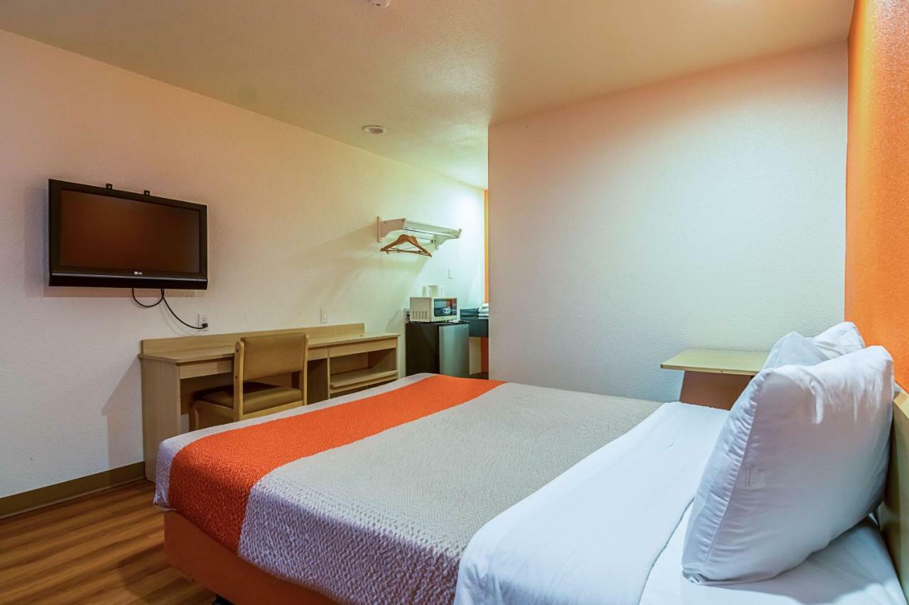 Motel 6-Bakersfield, Ca - Airport Exterior photo